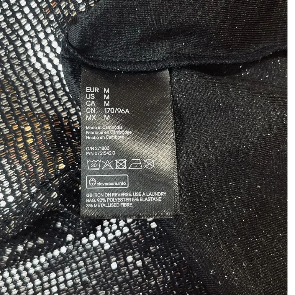 H&M‎ Divided Black Sparkle Top